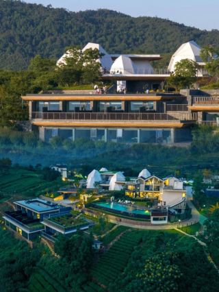 新昌・山中からの手紙　雲海と山川を眺めながら泊まる温泉民宿