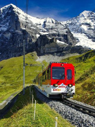 3 days of wild adventure in the Swiss wonderland! Interlaken + Jungfrau complete guide