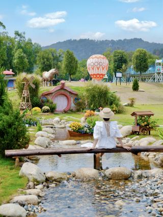 Not Nalati, but right here in Wuhan: a 1-hour trip to a fairytale pasture