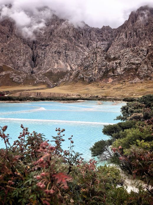 Qinghai Trip—Wild Secret Spot: Liuli Lake Travel Guide