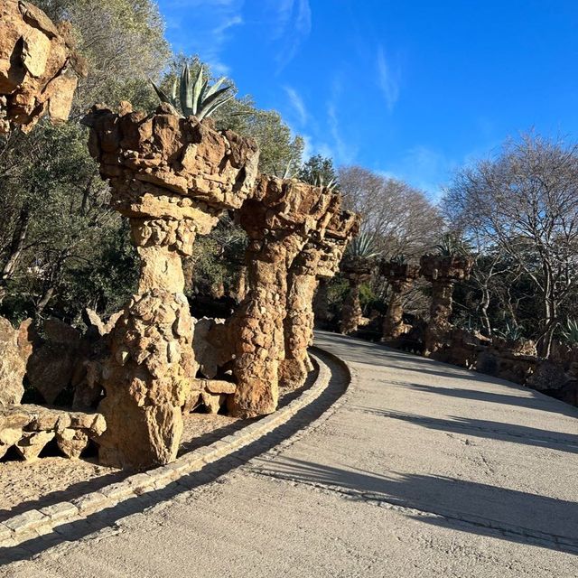 【スペイン】グエル公園！高台にある芸術公園。