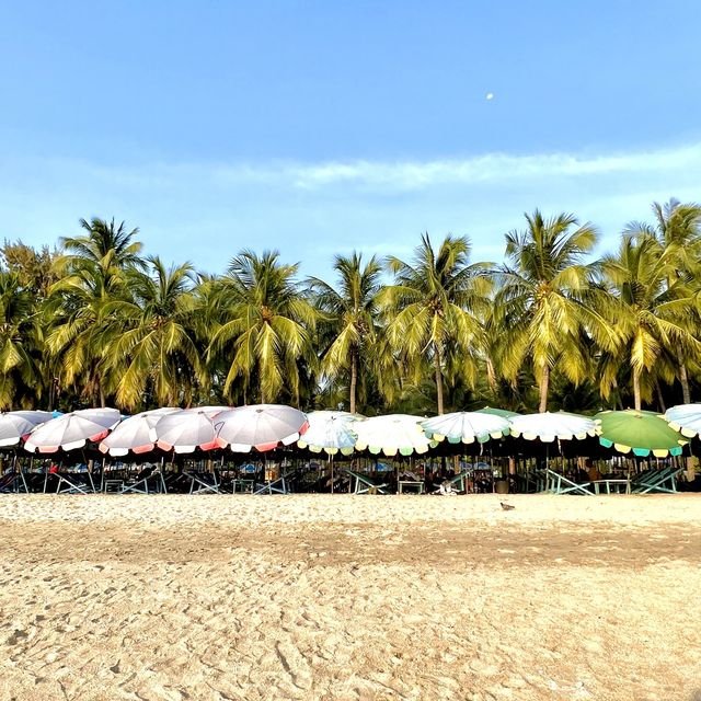 หาดบางแสน แสนสุข ทะเลสวย ใกล้กรุงเทพ