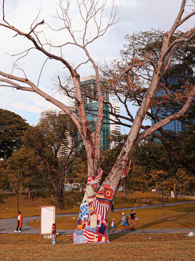 สวนสาธารณะเบญจกิติ เดินเล่นถ่ายรูปชิลล์ๆ