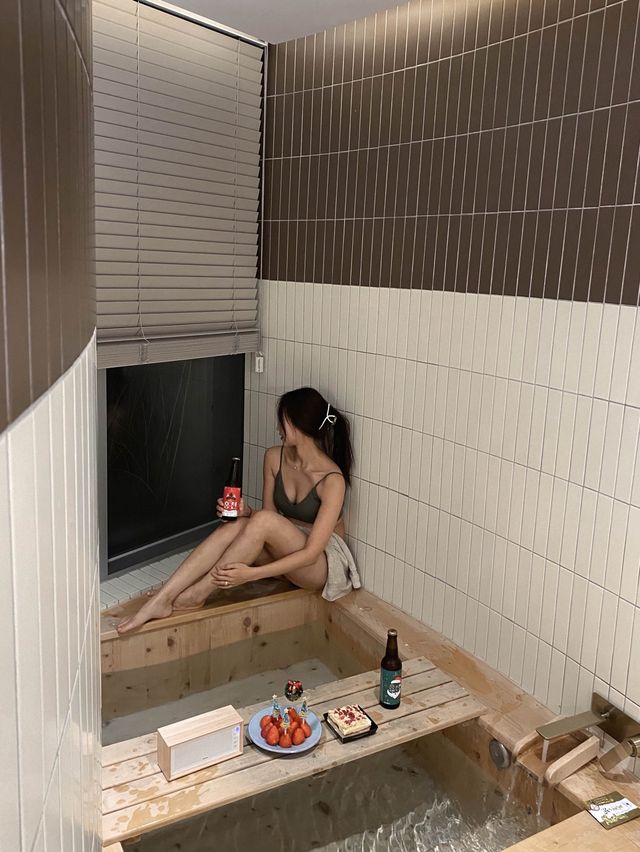 라운드형태의 감각적인 인테리어가 돋보이는 홍천숙소