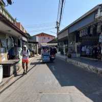 ท่าเรือหน้าบ้าน จุดเช็คอินที่แรกเมื่อมาถึงเกาะล้าน