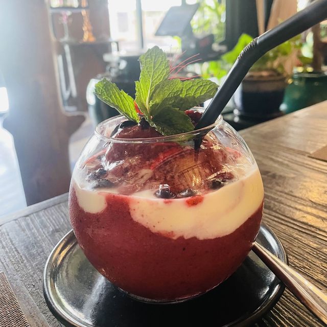 Woo cafe