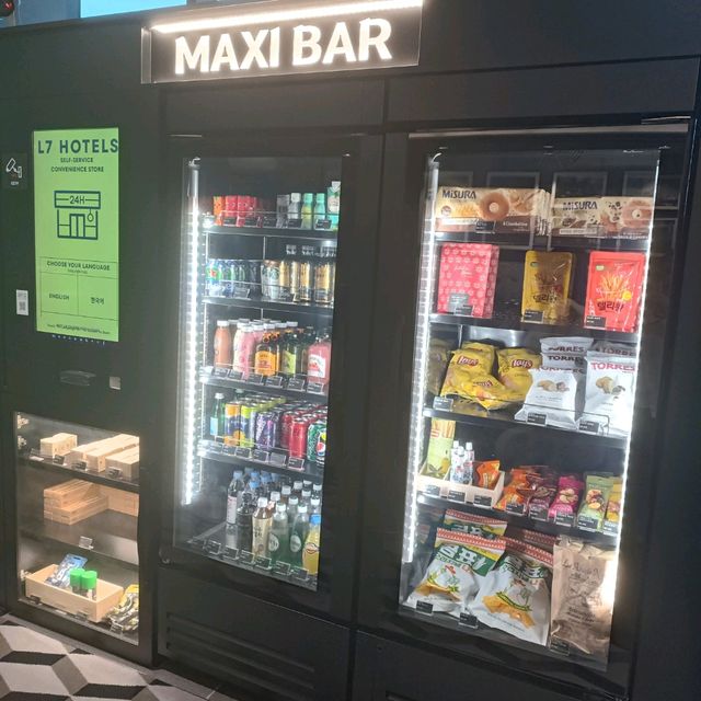 極方便, 明洞L7 Myeongdong