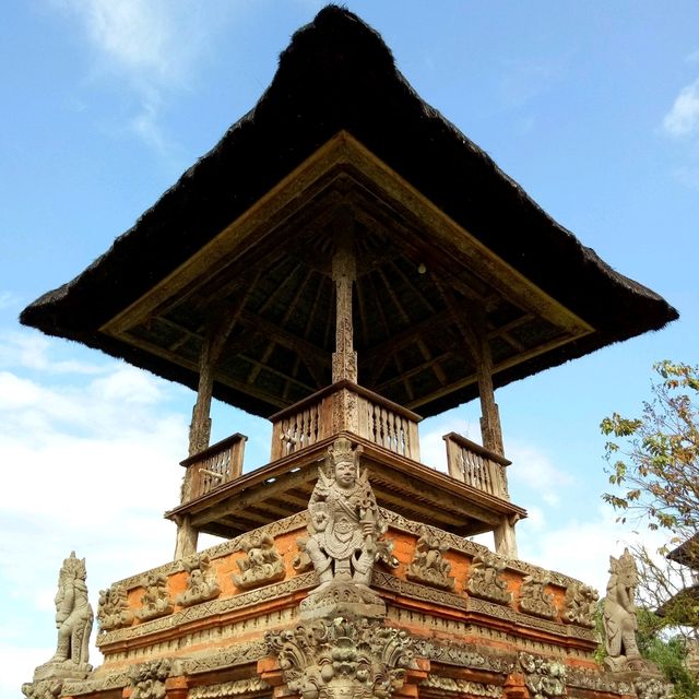 Pura Taman Ayun * A UNESCO World Cultural Site 