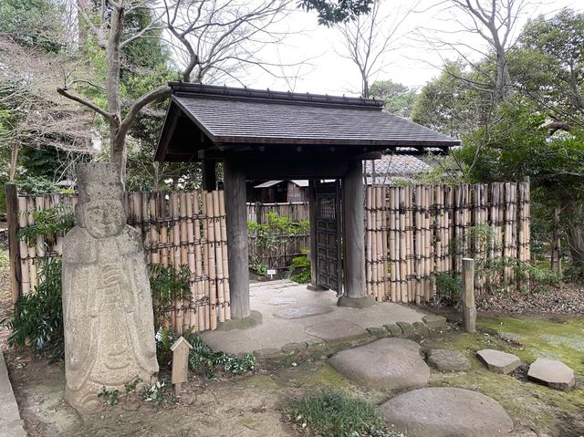 東京・世田谷。日本と東洋の古美術・国宝の展示も行われる『五島美術館』