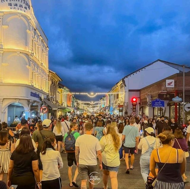 ถนนคนเดินภูเก็ต "หลาดใหญ่"