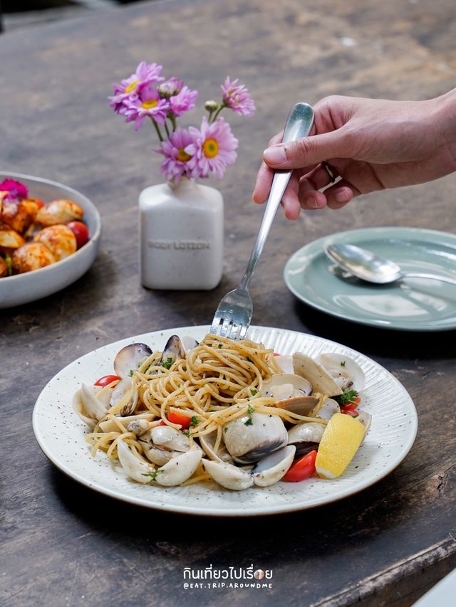 นั่งฟังดนตรีสดกับมื้อแสนอร่อยที่ PASTA AMA 