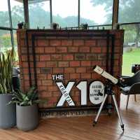 The X10 pool villa