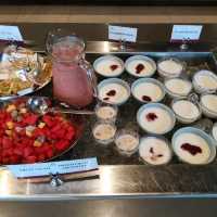 Breakfast ตอนเช้าที่ โรงแรม ยูสมุย
