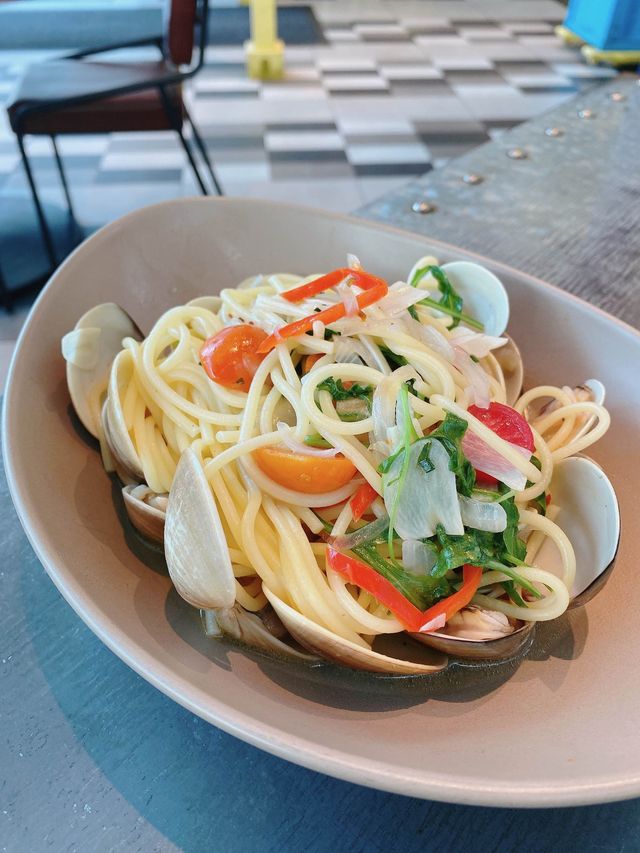 【葵芳爆Chill「豬🐽」餐廳 - 足料手撕燒烤豬肉三文治】