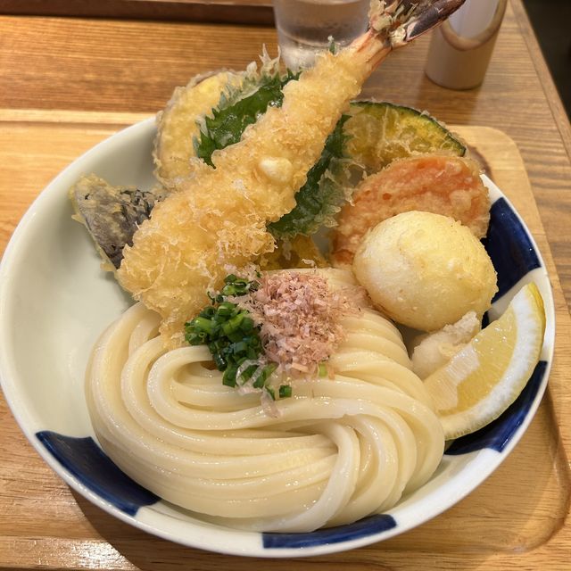 【福岡】行列必須！超人気店『讃岐うどん志成』
