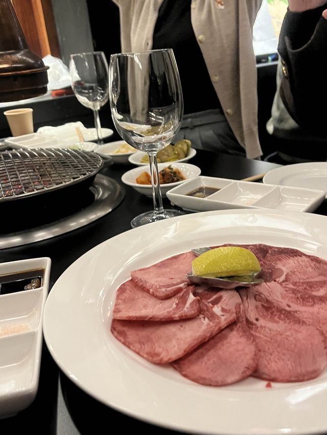 특별한 날을 기념하고 싶다면 경복궁 우직상회에서 소고기 오마카세 즐기기🤍