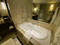 โรงแรมสุดหรู ระดับ 5ดาว The Athenee Hotel 