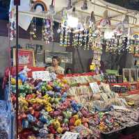 ถนนคนเดินท่าแพ ( ตลาดนัดเย็นวันอาทิตย์ )