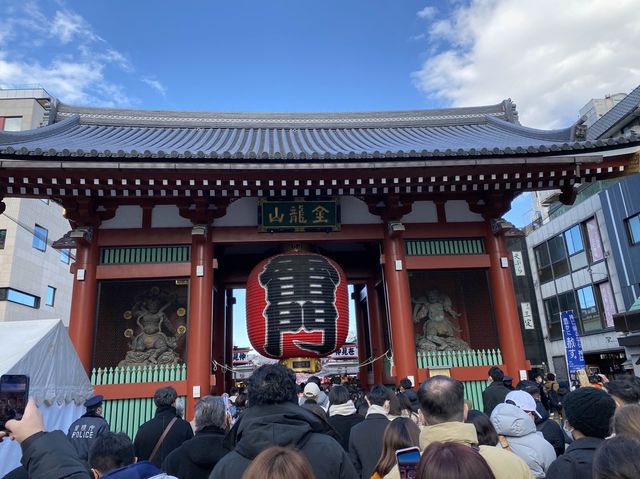 東京・浅草。ぶらり東京散策『浅草寺』