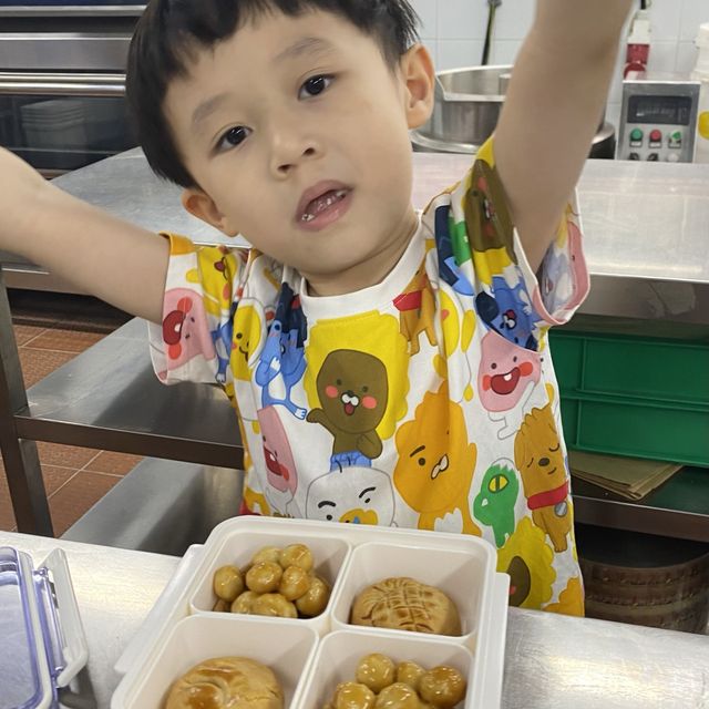 一齊去整月餅🥮過中秋啦🌕