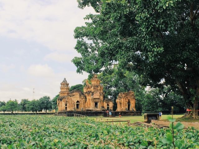 พาเที่ยวชมประสาทศรีขภูมิ โบราณสถานในสุรินทร์