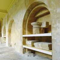 Explore historic Roman Baths in Bath 🇬🇧