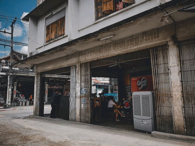 Montrio Reflow ร้านกาแฟสไตล์วินเทจ เมืองเชียงใหม่