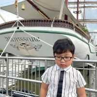 Dinner สุดหรูริมแม่น้ำเจ้าพระยา บนเรือสิริมหรรณพ