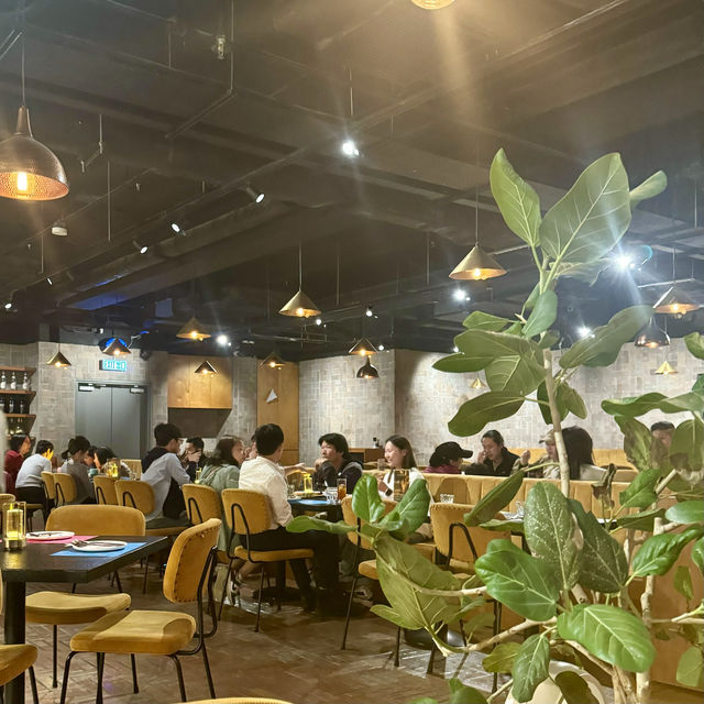 簡單又舒適的西餐廳 簡單又舒適的西餐廳