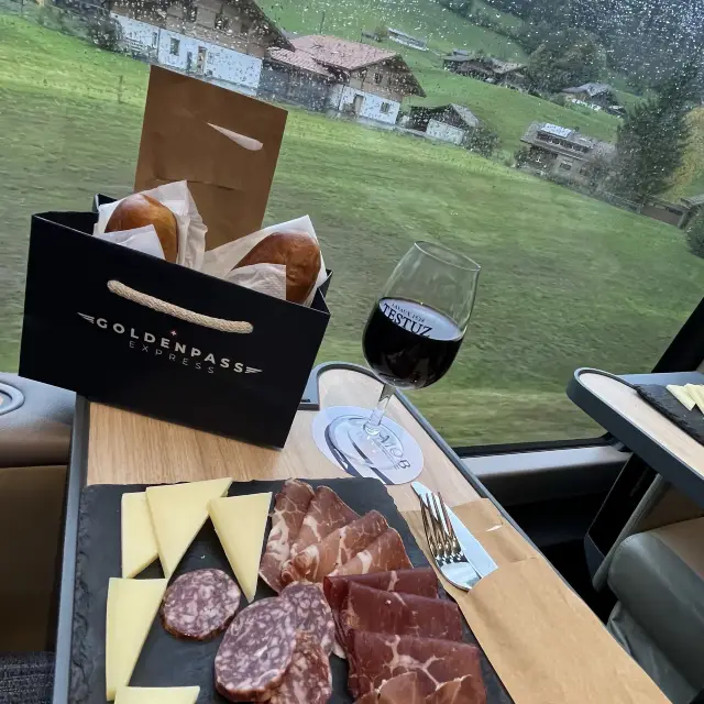 Scenic Swiss Train ride with wine & cheese