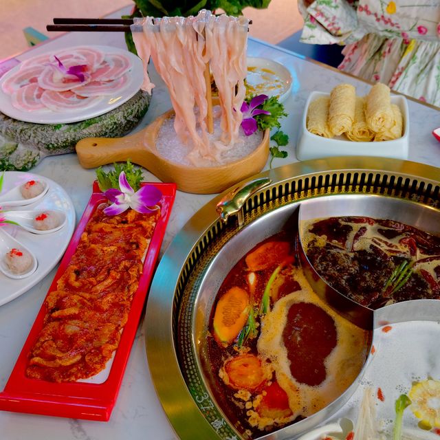37 หม่าล่าหม้อไฟต้นตำหรับ กัลปพฤกษ์
