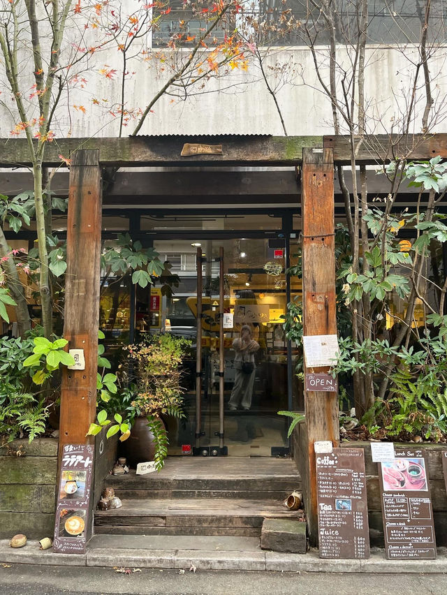 【福岡カフェ】好きなうつわを選べるカフェ🐻