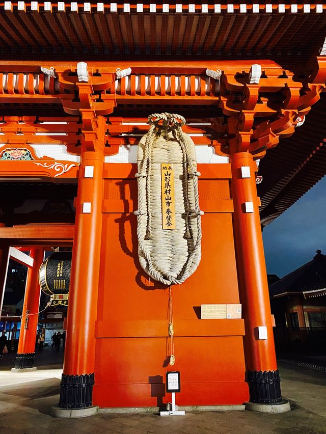 絶対行くべきライトアップ宝蔵門