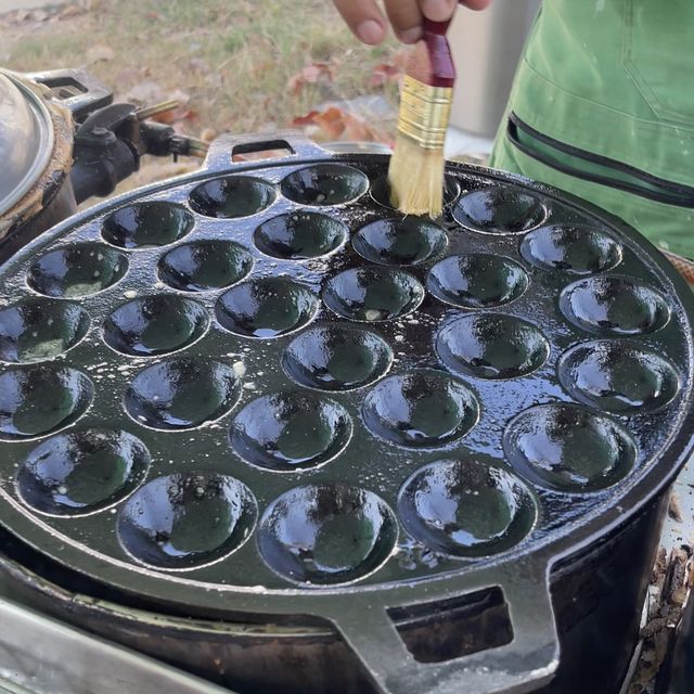 ขนมครกที่จริงใจ อร่อยไม่จ้อจี้ของดีอ่างทอง