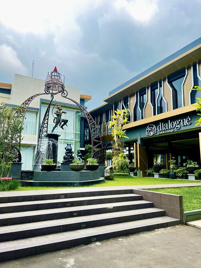  Family-Friendly Hotel In Merapi Mt Area 🏨⛰️