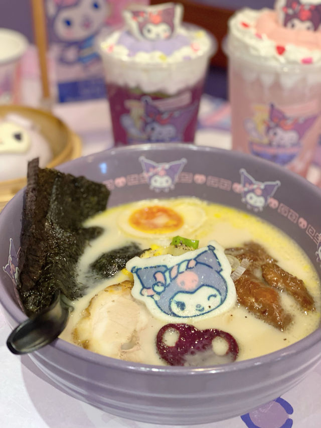 🍜【富山麵家】 x 暗黑可愛教主💜𝐊𝐔𝐑𝐎𝐌𝐈 🖤