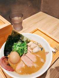 🍜台北美食探店 X 二屋牡蠣拉麵🦪大排長龍到巷口的拉麵