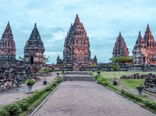 婆羅浮屠：日惹的古代奇蹟
