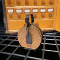 G Floor, Gaysorn Amarin