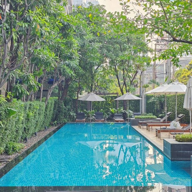 เปลี่ยนบรรยากาศมาพักผ่อนใจกลางเมืองย่านเอกมัย