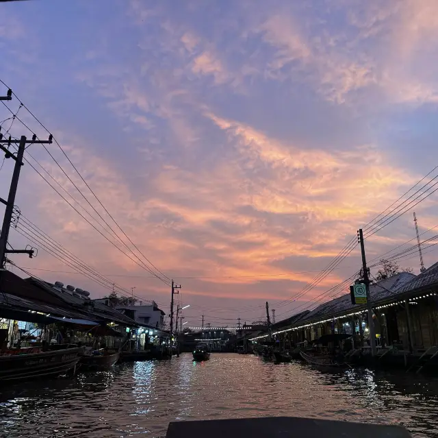 美工鐵道+安帕哇水上市場一日遊