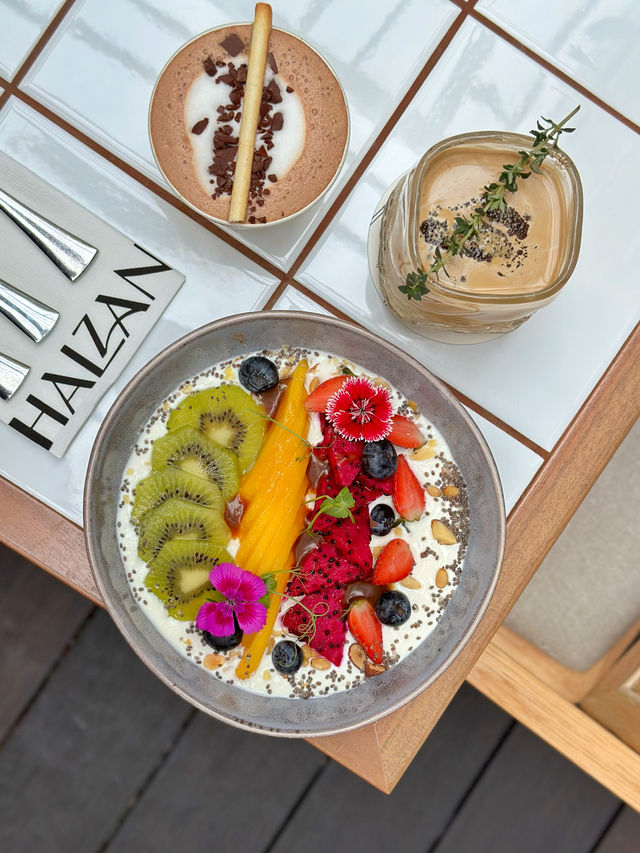 Halzan Cafe by Wheeler's