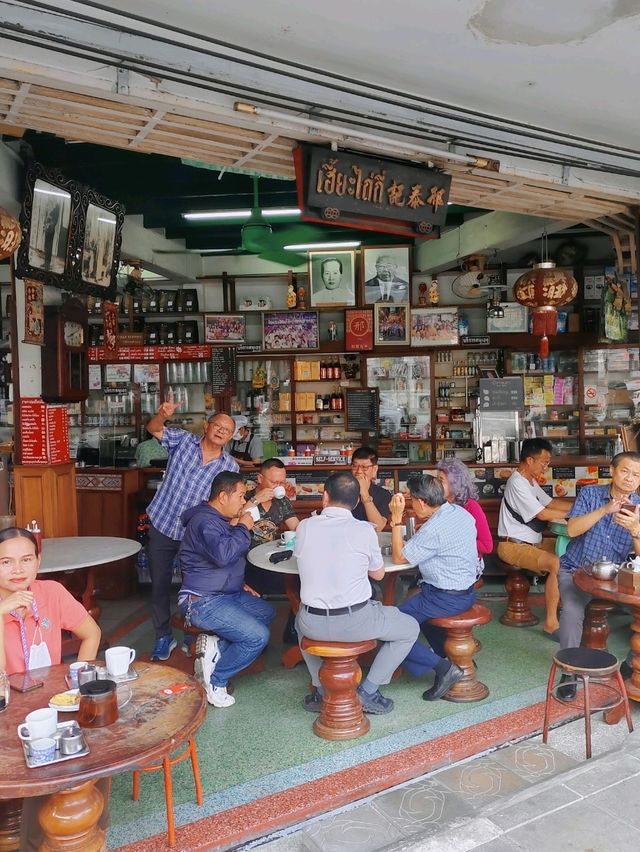 曼谷丨泰國百年早餐店當地爺爺奶奶們的愛丨邢泰記