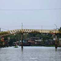 นั่งเรือ ไหว้พระ นั่งชิลล์คาเฟ่ คลองอ้อมนนท์
