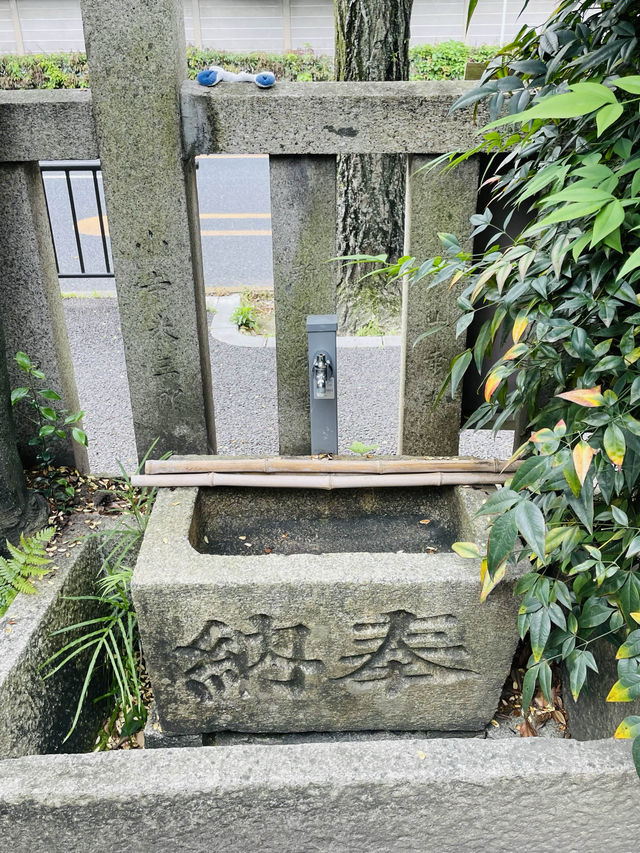【京都府】芸事の神様として信仰されている「 御辰稲荷神社」