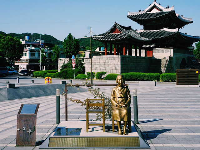 Pungnammun Gate 풍남문