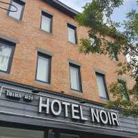 Hotel Noir