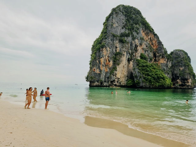 Phra nang Cave Beach 