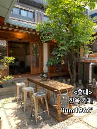 홍대에서 여유를 즐길 수 있는 한옥카페 ‘ium1966'☕️