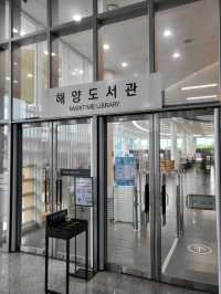 오션뷰 가득한 국립해양박물관 해양도서관